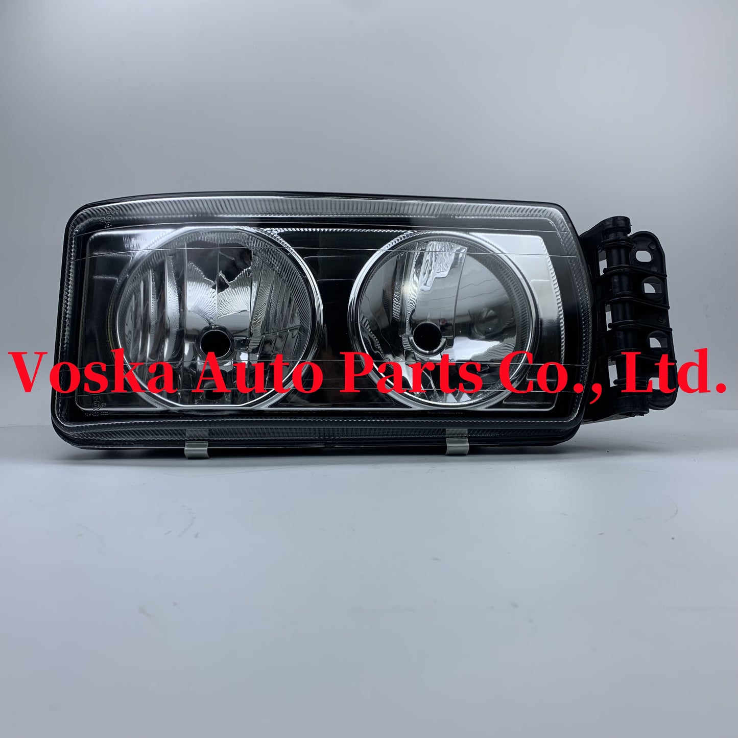 voska iveco head lamp 504238093  504238117